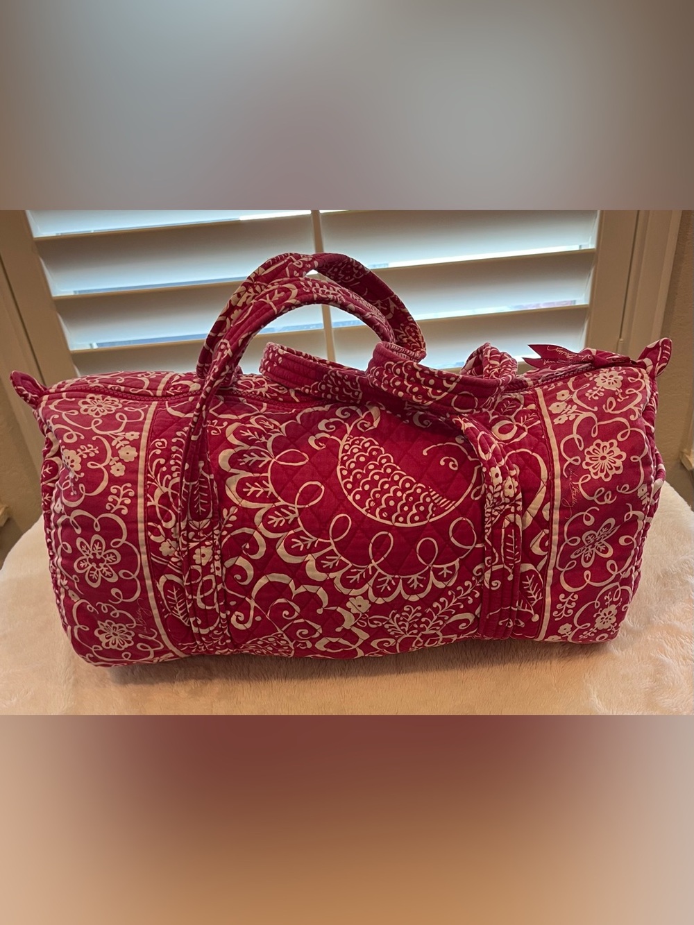 Vera Bradley RETIRED Twirly Birds Pink White Quilted Travel Duffel Bag Medium - Picture 3 of 11